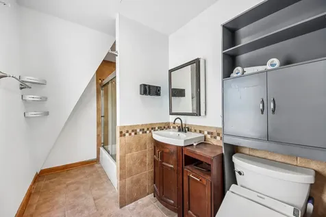 3819 North Kilpatrick Avenue Chicago IL 60641
