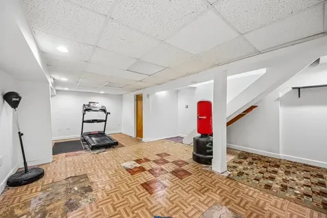 3819 North Kilpatrick Avenue Chicago IL 60641