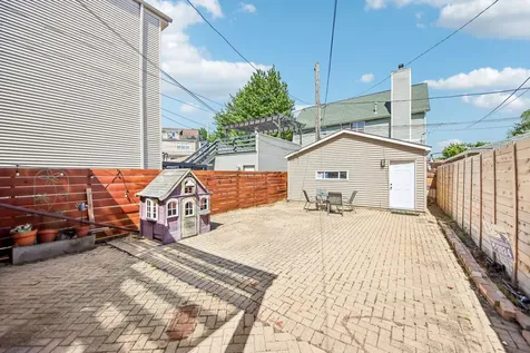 3819 North Kilpatrick Avenue Chicago IL 60641