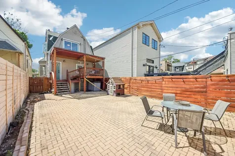 3819 North Kilpatrick Avenue Chicago IL 60641
