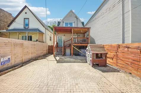 3819 North Kilpatrick Avenue Chicago IL 60641