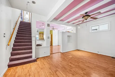 3819 North Kilpatrick Avenue Chicago IL 60641