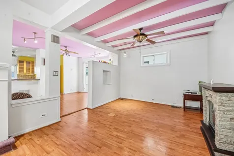 3819 North Kilpatrick Avenue Chicago IL 60641