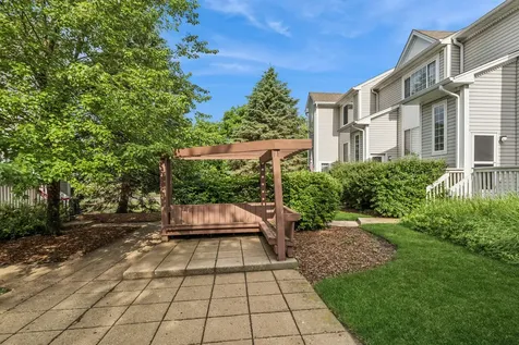 49 South Treehouse Lane Round Lake IL 60073