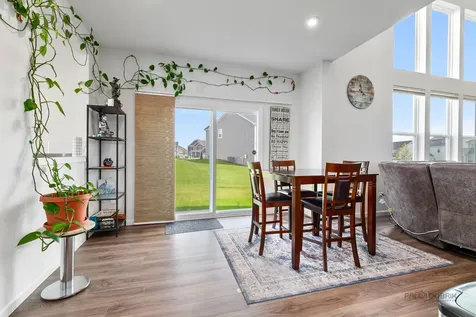 3324 Sage Circle Mundelein IL 60060