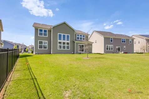 3324 Sage Circle Mundelein IL 60060