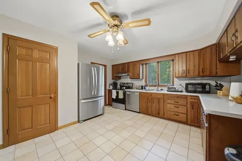 7261 South Ridge Road Dixon IL 61021