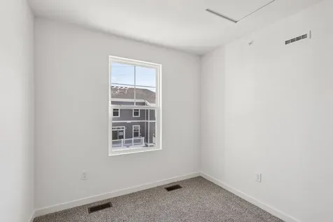 515 Yosemite Way Mundelein IL 60060