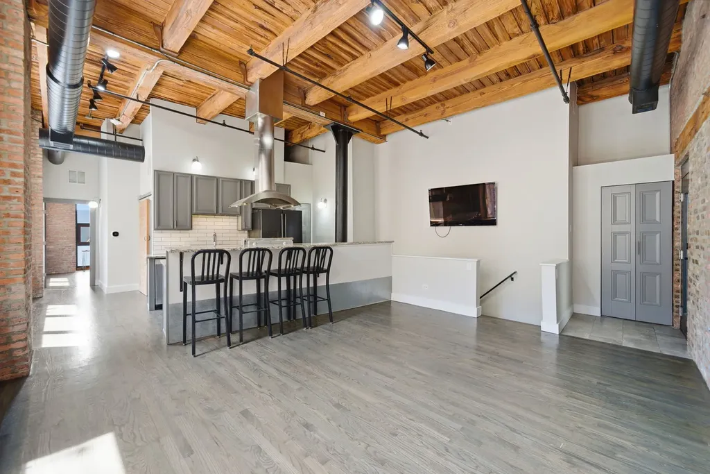 331 South Peoria Street Chicago IL 60607