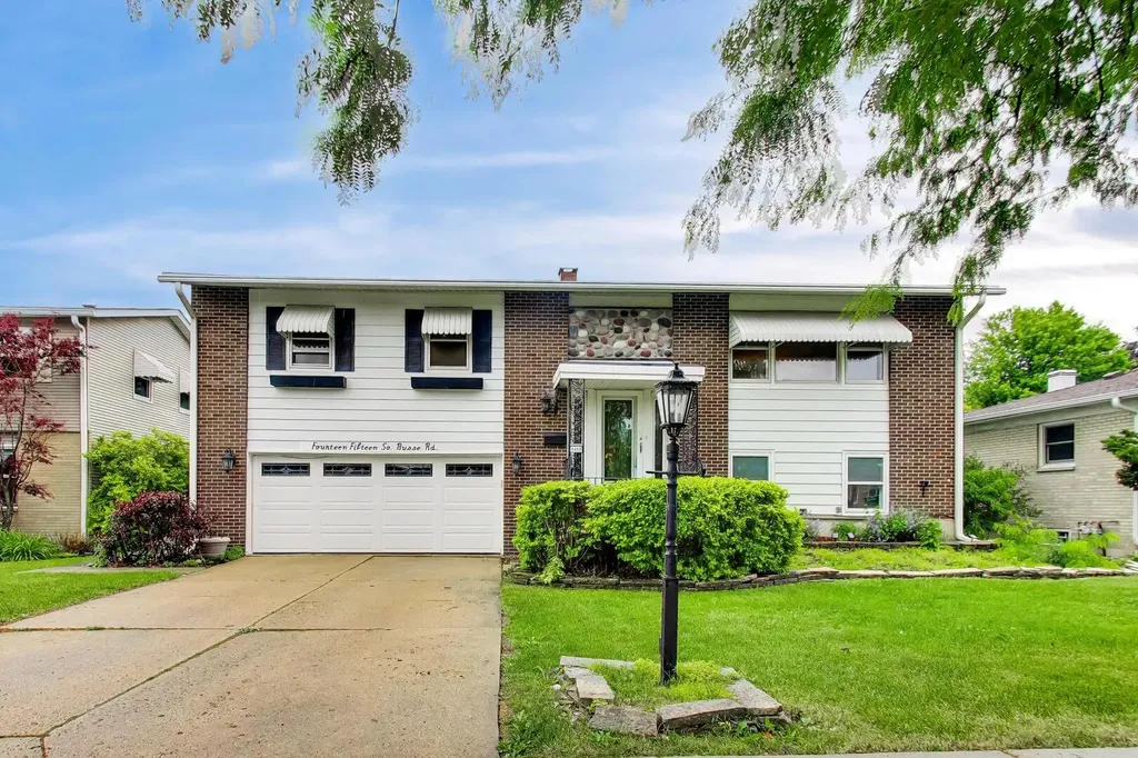 1415 South Busse Road Mount Prospect IL 60056