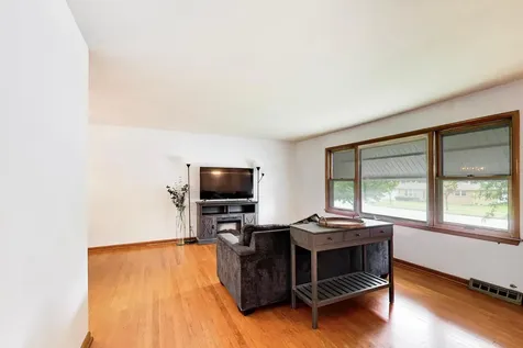 1415 South Busse Road Mount Prospect IL 60056