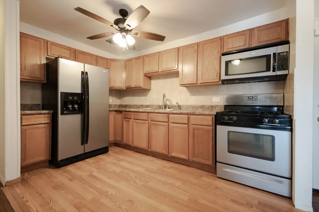 7854 South South Shore Drive Chicago IL 60649
