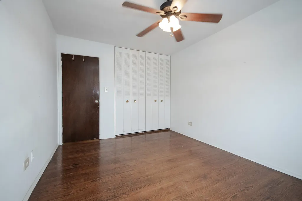 7854 South South Shore Drive Chicago IL 60649