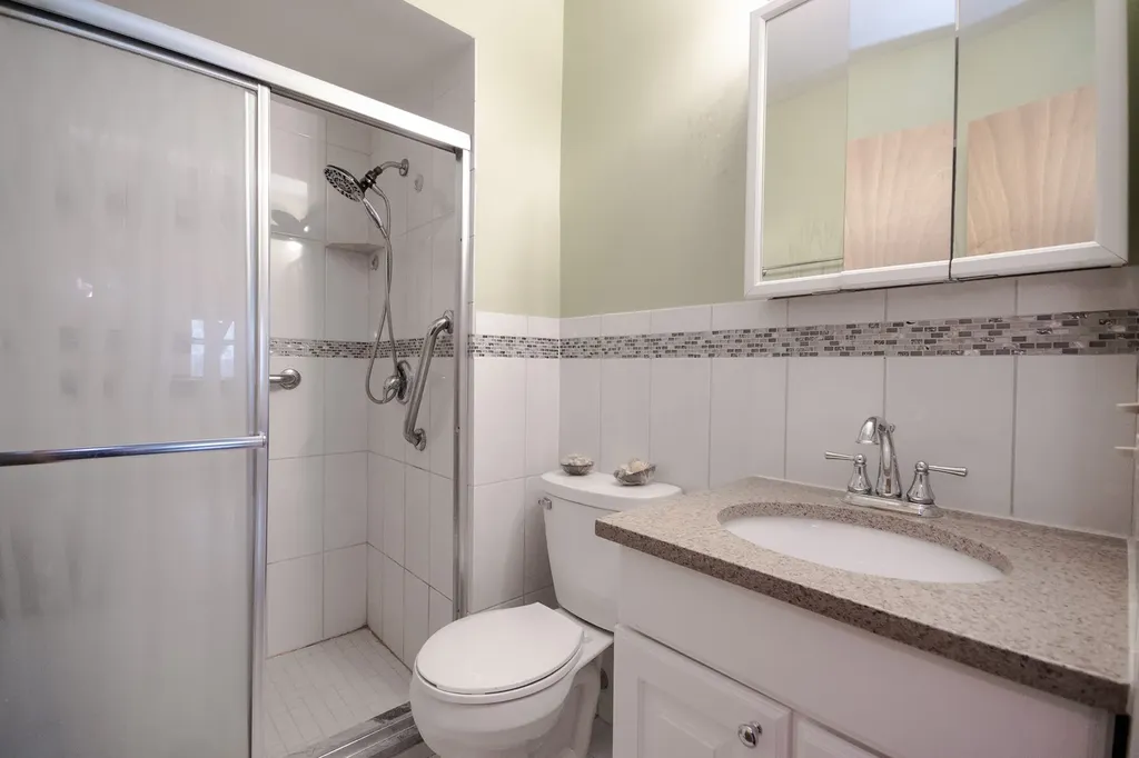7854 South South Shore Drive Chicago IL 60649