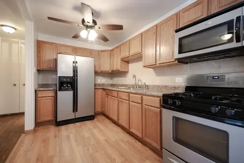 7854 South South Shore Drive Chicago IL 60649