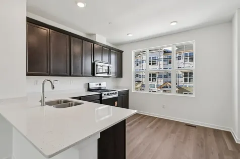 513 Yosemite Way Mundelein IL 60060