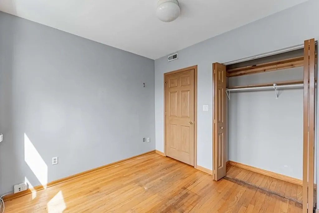 5543 West Diversey Avenue Chicago IL 60639