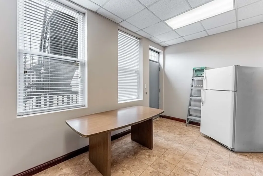 5543 West Diversey Avenue Chicago IL 60639