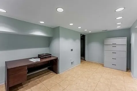 5543 West Diversey Avenue Chicago IL 60639