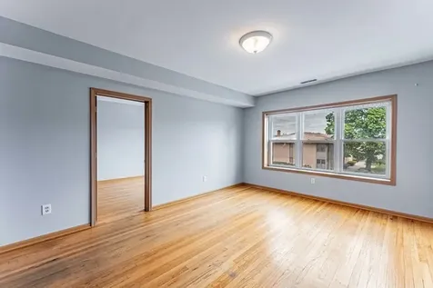 5543 West Diversey Avenue Chicago IL 60639