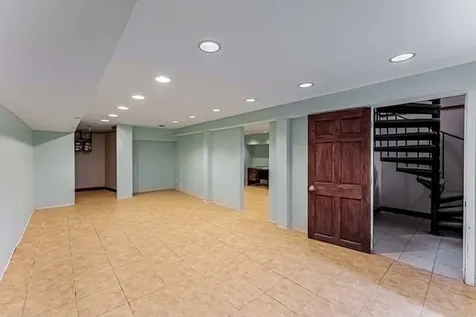 5543 West Diversey Avenue Chicago IL 60639