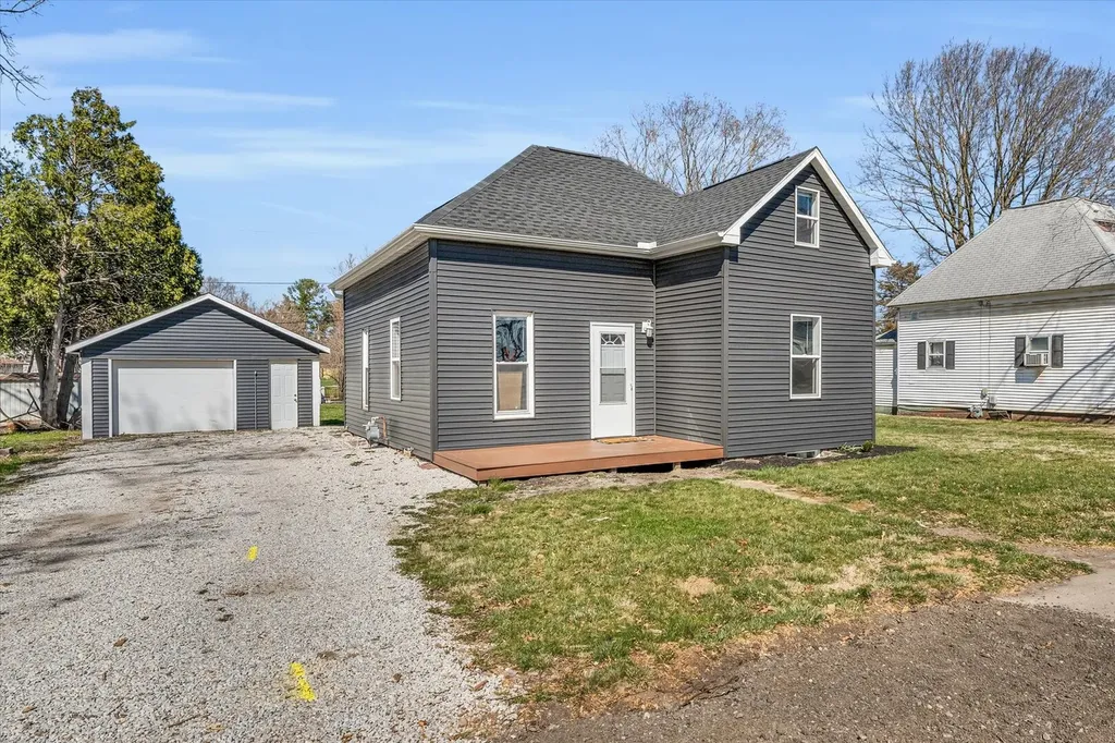 604 East Ethel Street St. Joseph IL 61873