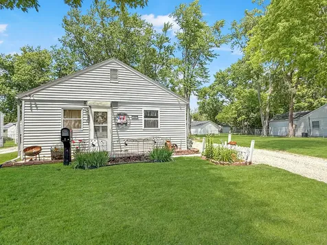 1357 Fairlawn Drive Rantoul IL 61866