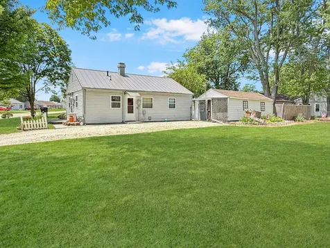 1357 Fairlawn Drive Rantoul IL 61866