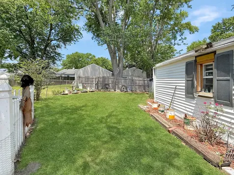 1357 Fairlawn Drive Rantoul IL 61866