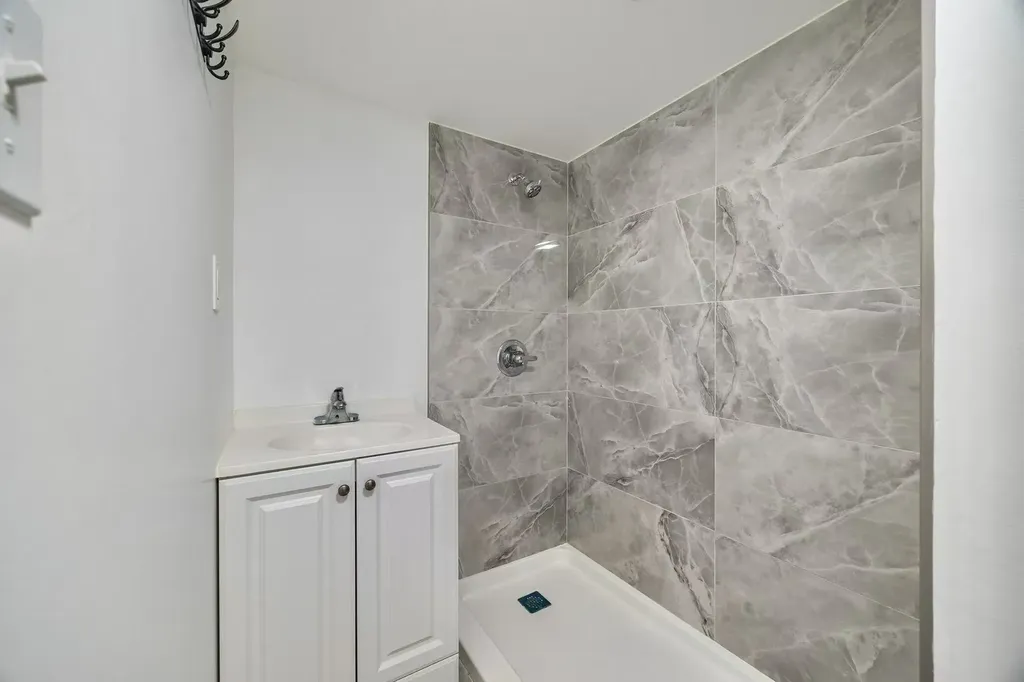 4542 South Mozart Street Chicago IL 60632