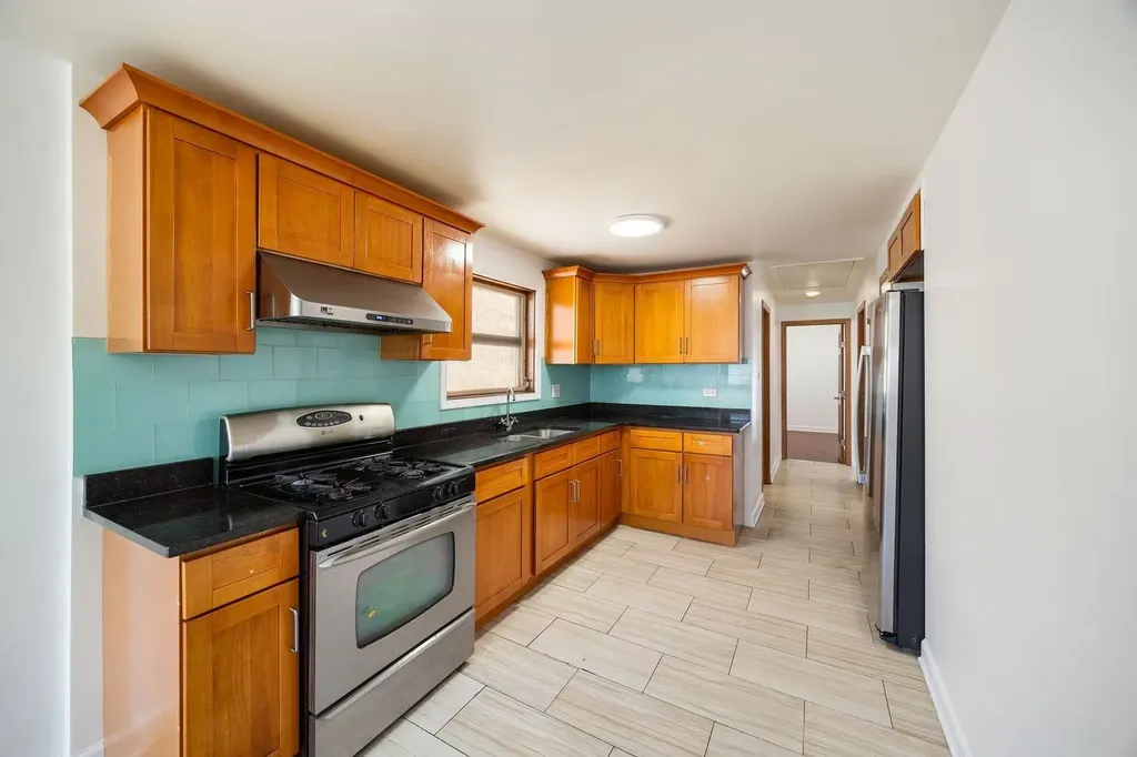 4542 South Mozart Street Chicago IL 60632