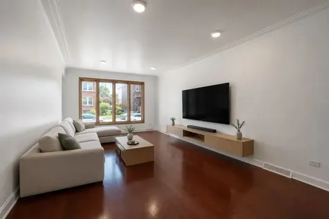 4542 South Mozart Street Chicago IL 60632