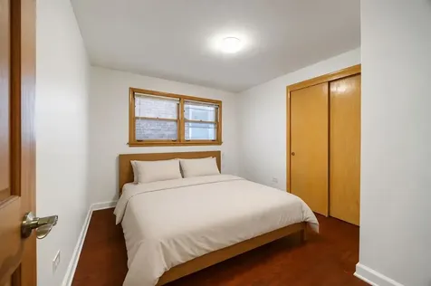 4542 South Mozart Street Chicago IL 60632