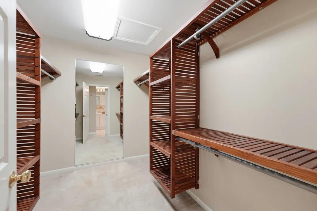 499 Carlsbad Trail Roselle IL 60172