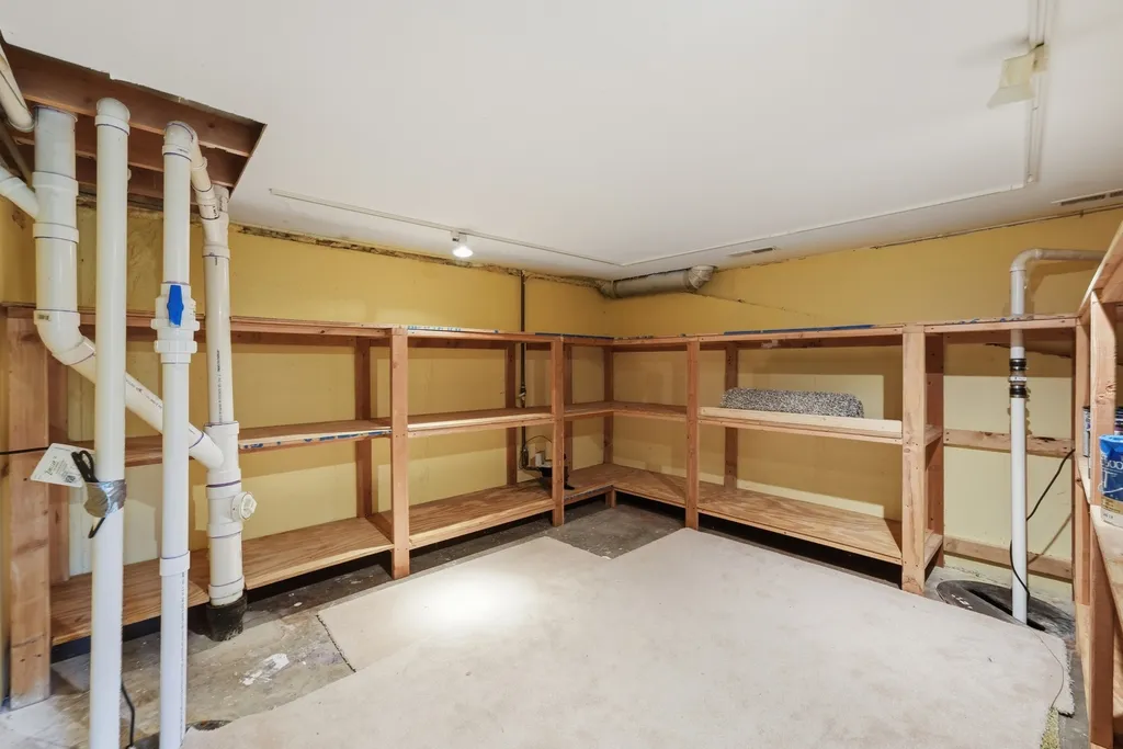 499 Carlsbad Trail Roselle IL 60172
