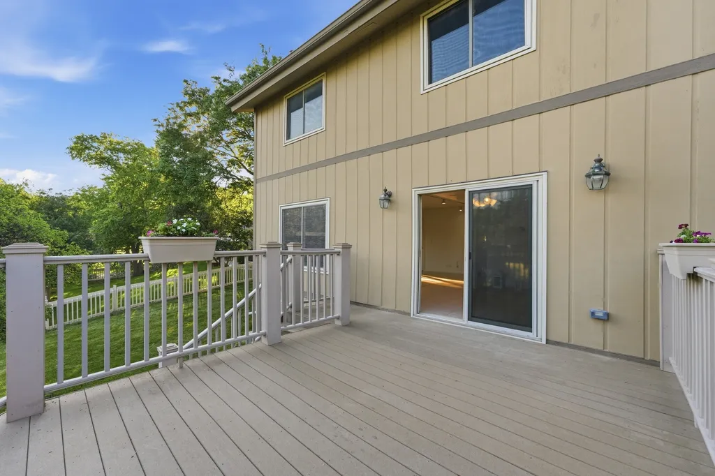 499 Carlsbad Trail Roselle IL 60172