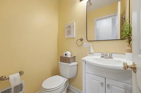 499 Carlsbad Trail Roselle IL 60172