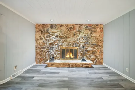 3202 Springbrook Road Crystal Lake IL 60012