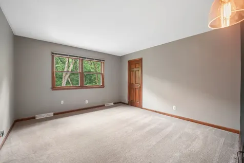 3202 Springbrook Road Crystal Lake IL 60012