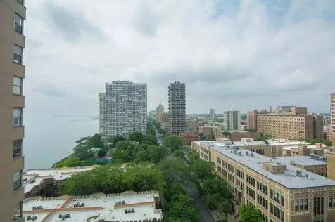 6301 North Sheridan Road Chicago IL 60660