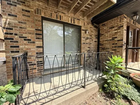6606 West 64th Place Chicago IL 60638
