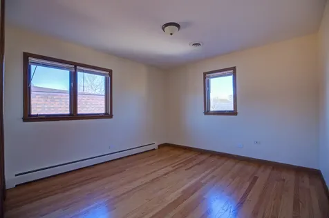 5715 North Cicero Avenue Chicago IL 60646