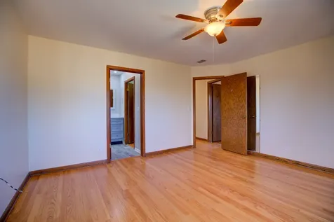 5715 North Cicero Avenue Chicago IL 60646