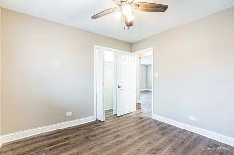7005 West Gunnison Street Harwood Heights IL 60706