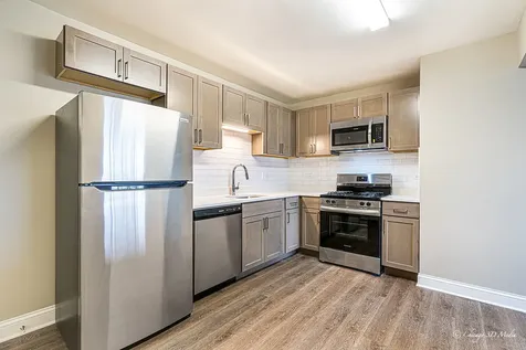 7005 West Gunnison Street Harwood Heights IL 60706