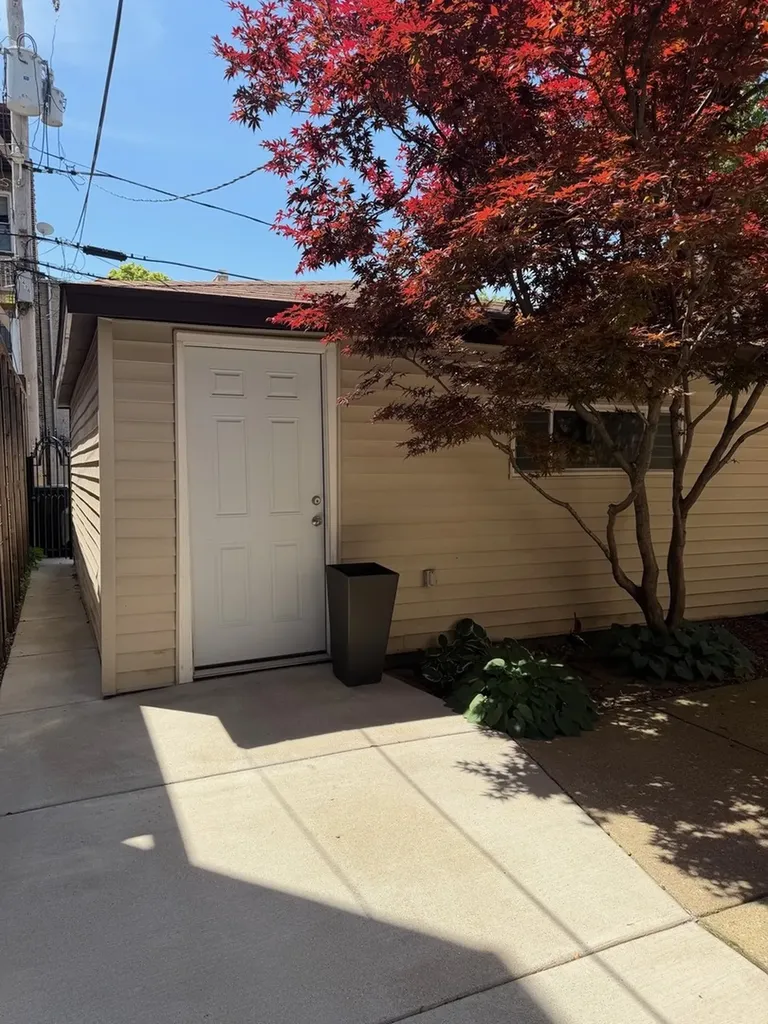 1419 West Lexington Street Chicago IL 60607