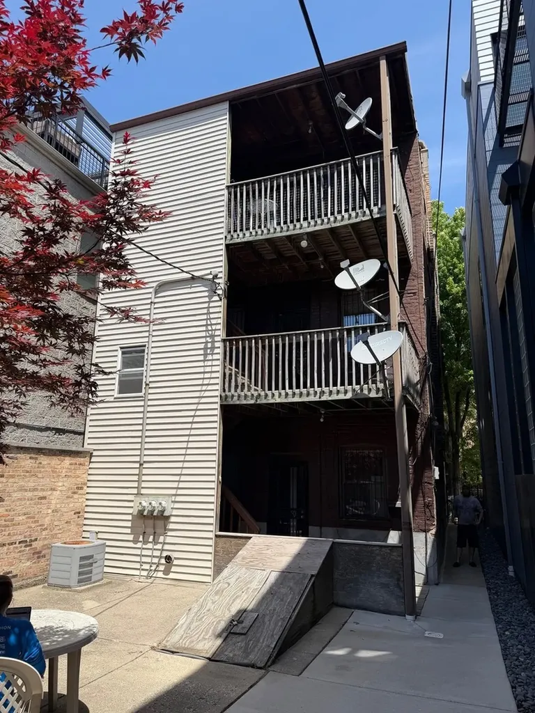 1419 West Lexington Street Chicago IL 60607