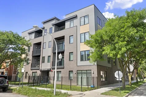 204 South Leavitt Street Chicago IL 60612