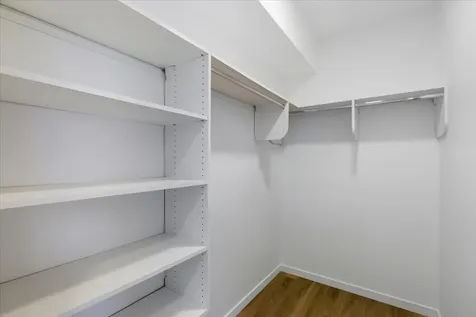204 South Leavitt Street Chicago IL 60612
