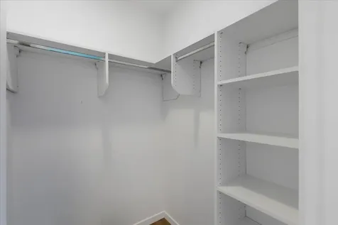 204 South Leavitt Street Chicago IL 60612